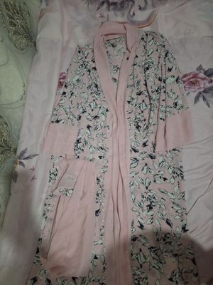 Ayollar kiyimi abaya