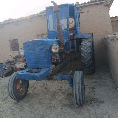 Traktor 28