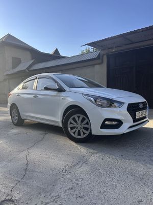Hyundai Accent 2020, отличное состояние