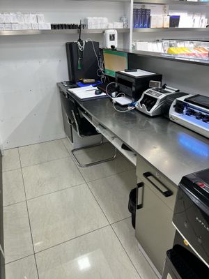 полка для аксесуар магазина цена договорная