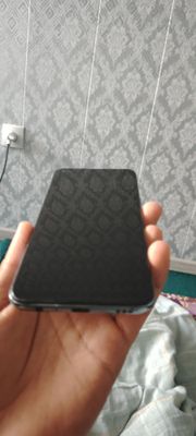 Holayi zo'r aybi yoq zaryadi 2 kunga yetadi LG telefoni juda qulay
