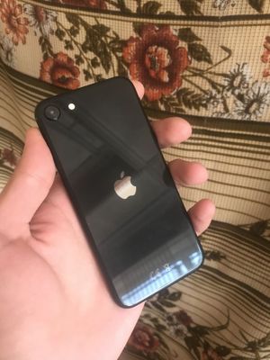 iPhone SE 2020 64Gb 79%