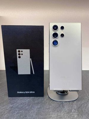 Срочно продается Samsung S24 Ultra , 12/256Gb, Natural, 100%.