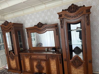 камод с двумя стенками в идеальном состоянии