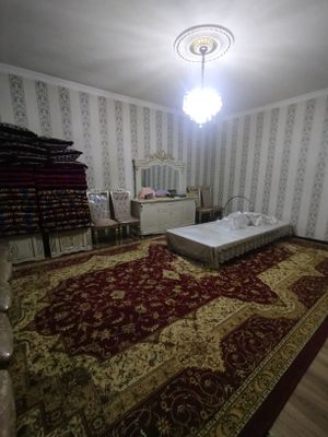 Toshmi postidan 8 km kirganda hovli sotiladi
