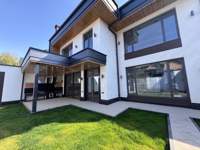 Продается Чайхана Салом Дом 4.5 соток 450м2