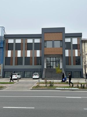 Готовый бизнес-центр в Куйлюке, 9 соток, 3 этажа. ИХВ