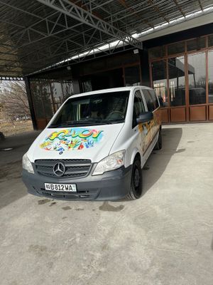 Mercedes Benz Vito