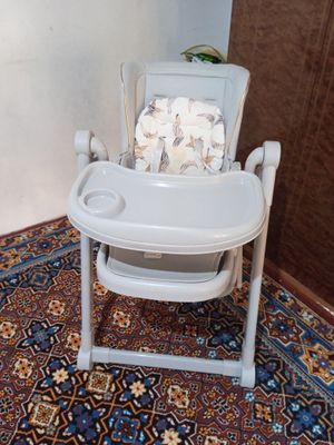 Болалар овкат столи