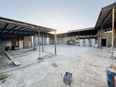 Продается земля 6,8 соток.Нежилое. Кибрай Центр