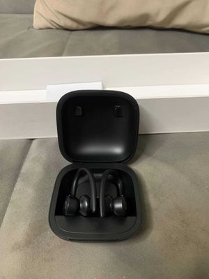Powerbeats Pro — Беспроводные наушники для спорта и активной жизни