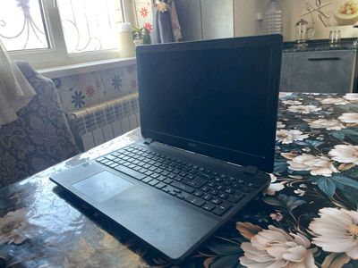 Acer Intel i 3 xotira 512 tezkor xotira 4