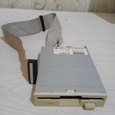 Продам Floppy дисковод
