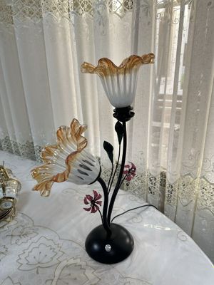 Светильник виде цветок
