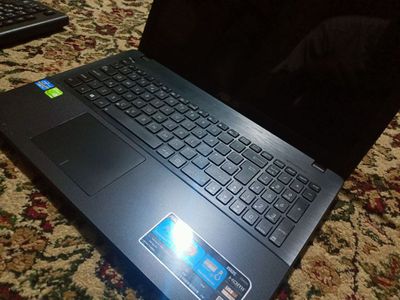 Nootbook Asusu i5