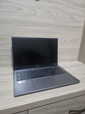 Acer extensa 15,Ryzen 5 7520u