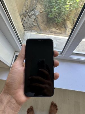 Iphone xr sotiladi ideal 64gb
