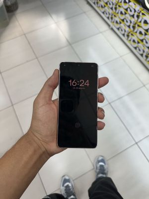 Samsung S21 256 gb sotiladi srochniyga