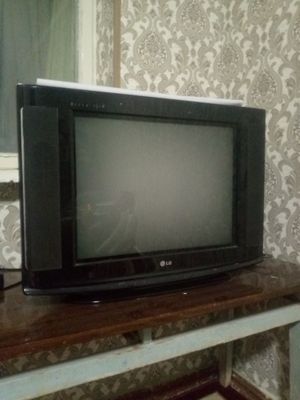 LG televizor sotiladi