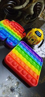 Мини робот говорящий из рекламы,попиты состояние отличное.Цена за все