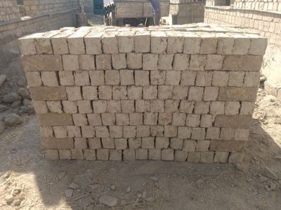 Loy blok Jomboy boʻylab dastavka xizmati bor narxi 1700 soʻm