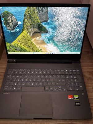 Victus gaming 2.5k 240hz 4060