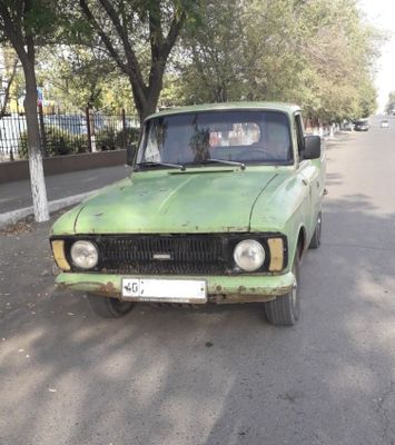 Moskvich москвич сотилади