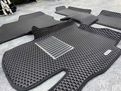 Avtomobile uchun poliklar va gilamchalar Eva poliklar Car World Polik