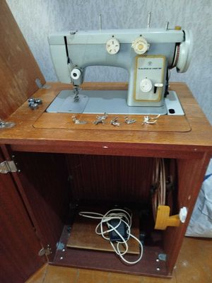 Швейная машинка советская