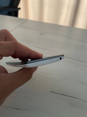 Lg tilifoni sotiladi srochna