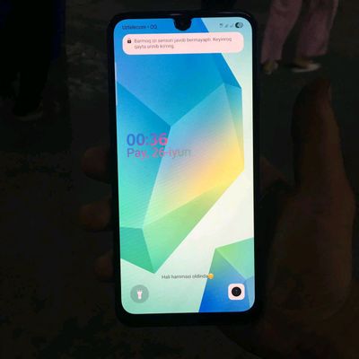 Samsumg A16 karobka dakument 4 oylik yangi telefon