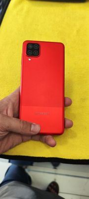 Samsung A12 ideal