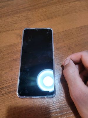 Vivo y 4 yangi 2025 1 may olganman dakmnt karopka