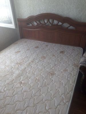 Срочно продается б/у двухспальная кровать в отличном состоянии