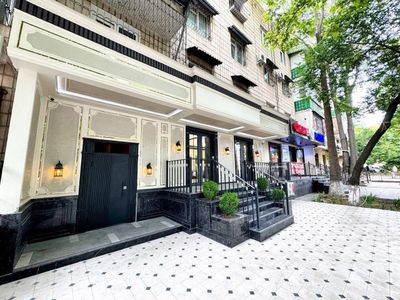 Продается офис метро Айбек 100м2
