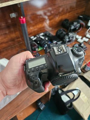 Canon 6d sotiladi