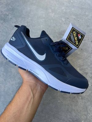 NIKE brendidan Kross