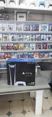 Продается игровой консол Sony Playstation 5 с играми