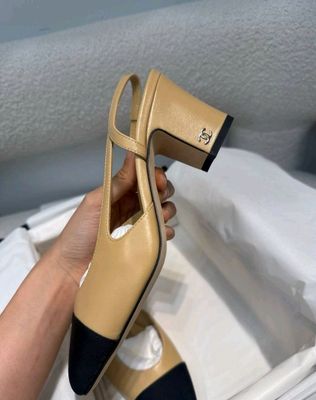Chanel слингбэки