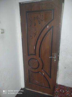Продаю дверь срочно 3 штук за миллион