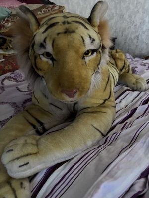 Продам плюшевого тигра
