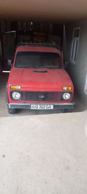 Niva 4x4 sotiladi