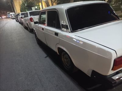 Lada kujggllhhkkbh