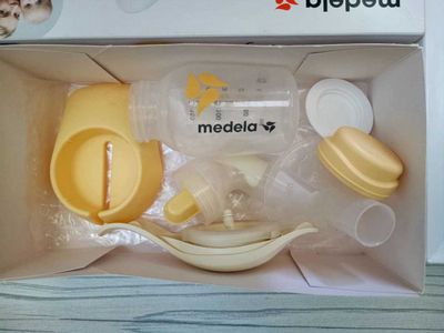 Молокоотсос MEDELA ручной двухфазный,