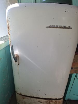 Продаётся холодильник Днепр 3