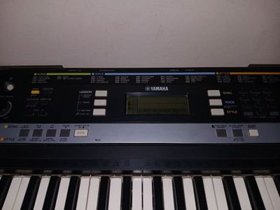 Синтезатор Yamaha psr e-243