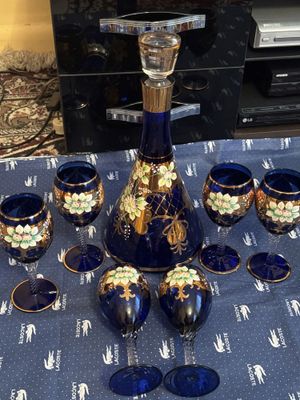 Продается новая богемма графин с фужрерими.