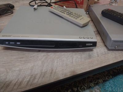 DVD player 2 sht oddam deshevo