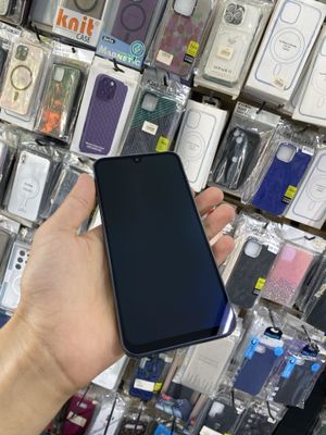 Samsung A16.