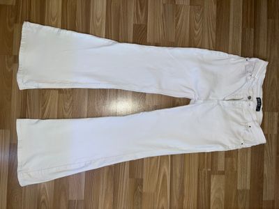 Женские джинсы